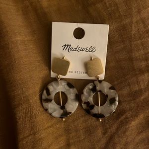 Madewell sterling silver statement earlier with gold & tortoise shell accents